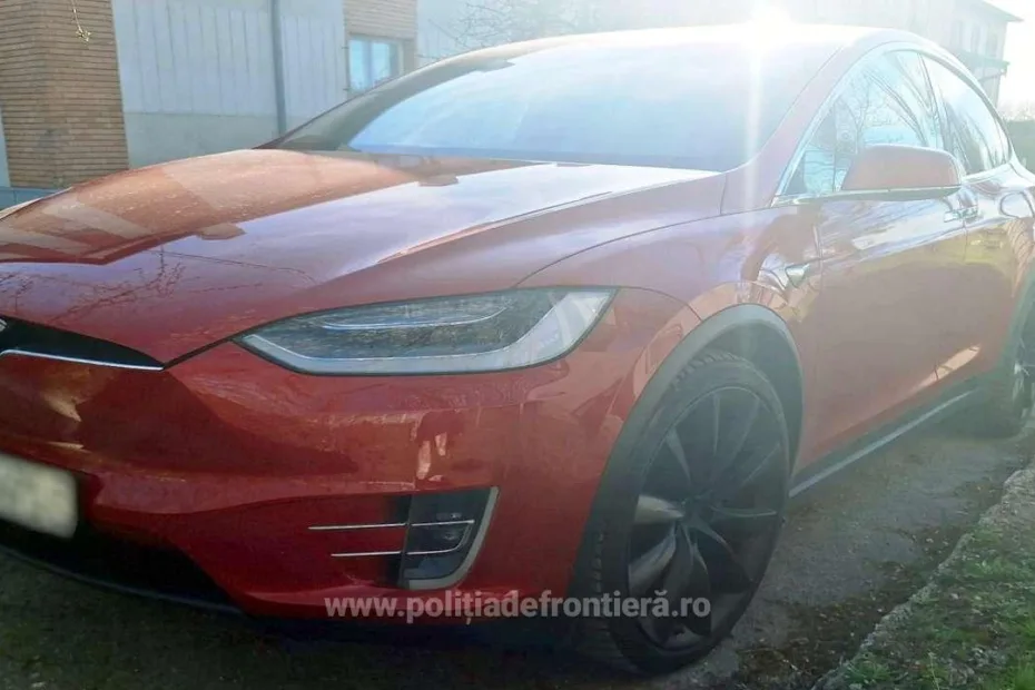 Tesla furata din Germania