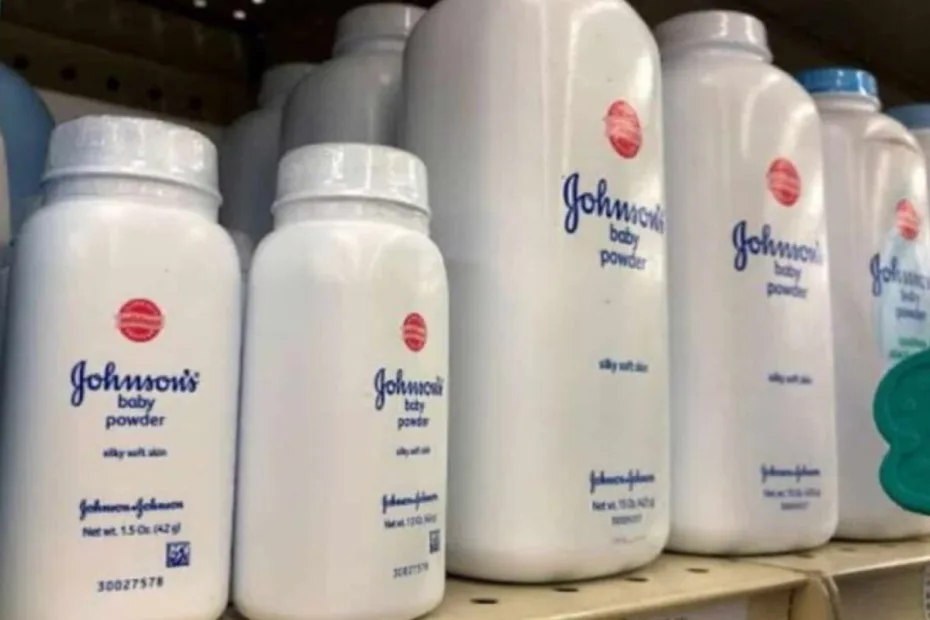 Pudra de talc de la Johnson & Johnson, cauză a două boli foarte grave