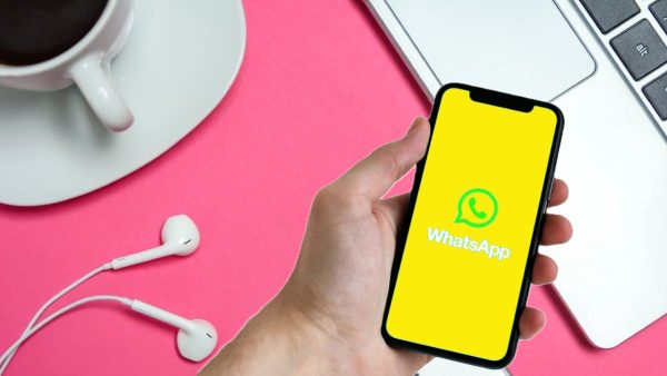 WhatsApp se schimbă complet. Îl vei putea personaliza în culorile preferate